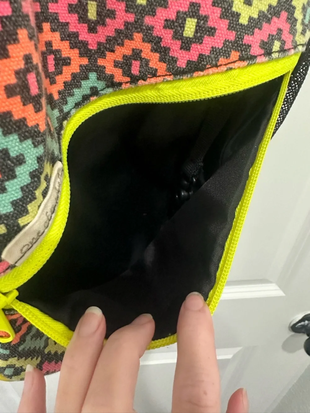 Kavu Neon Geo Pattern Sling Backpack - Yellow Trim